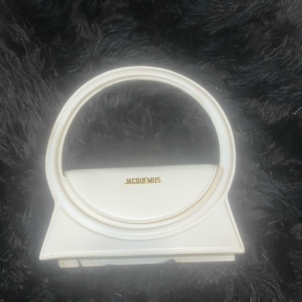 Jacquemus
Le Sac Rond Top Handle Bag